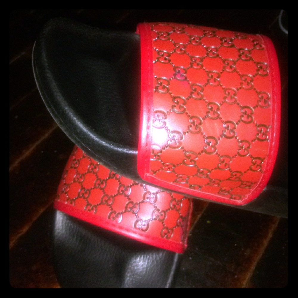 Gucci slides